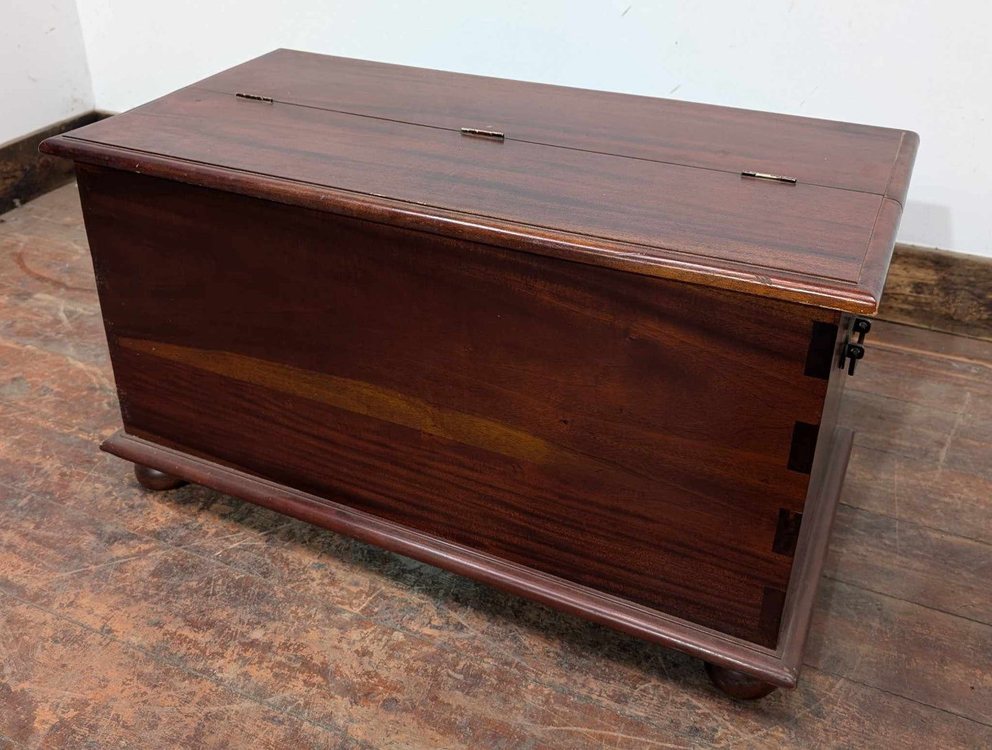 Varnished Coffee Table / Storage Chest