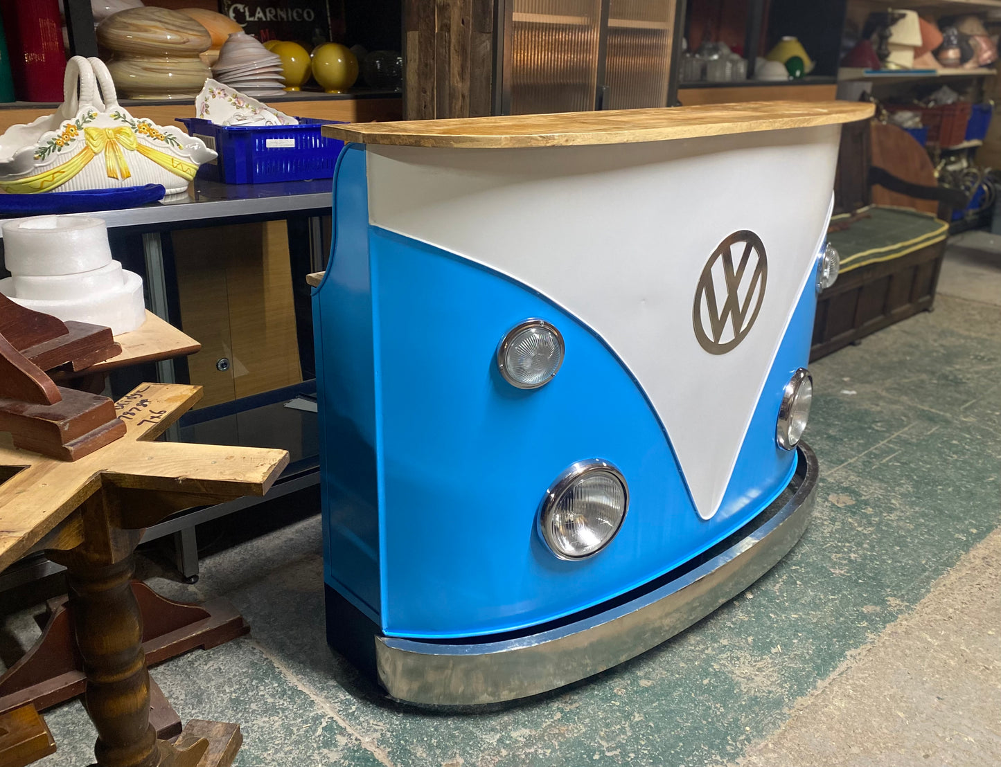 VW Bus Bar Unit in Blue and White