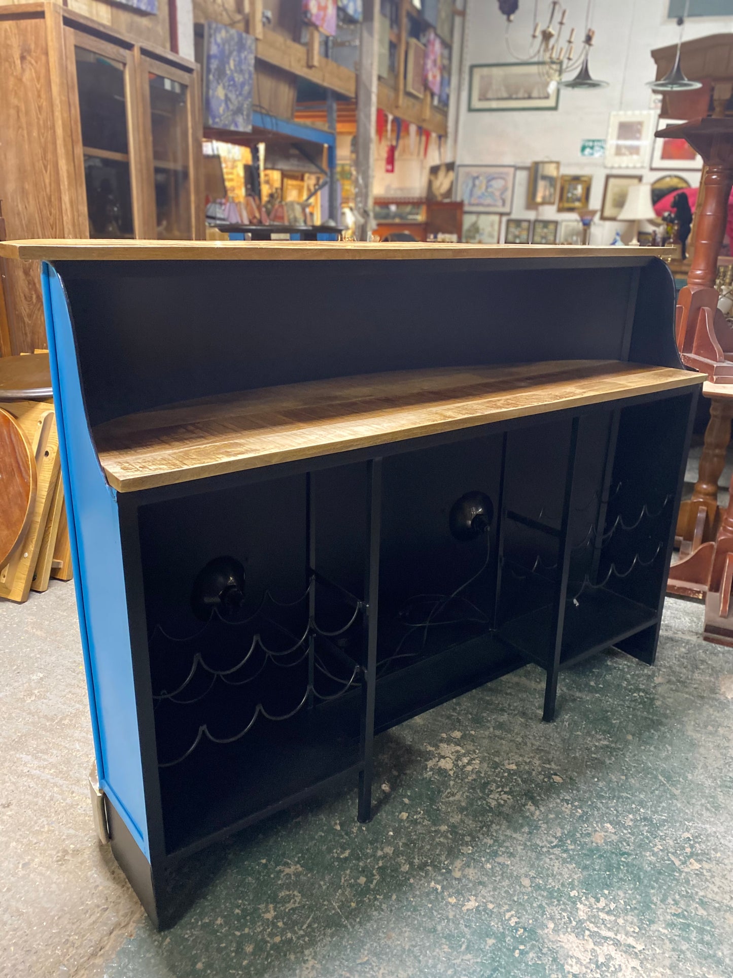 VW Bus Bar Unit in Blue and White