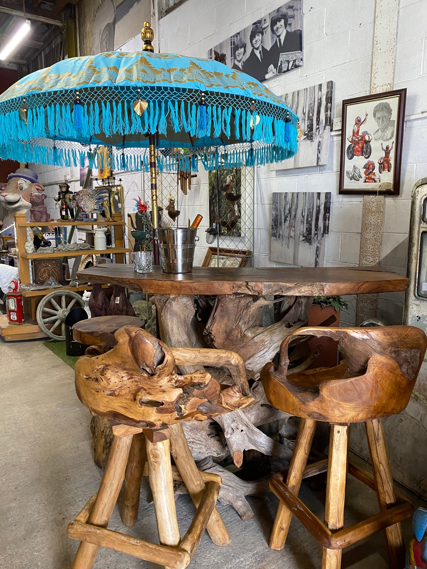 Root wood bar & pair of swivel bar stools